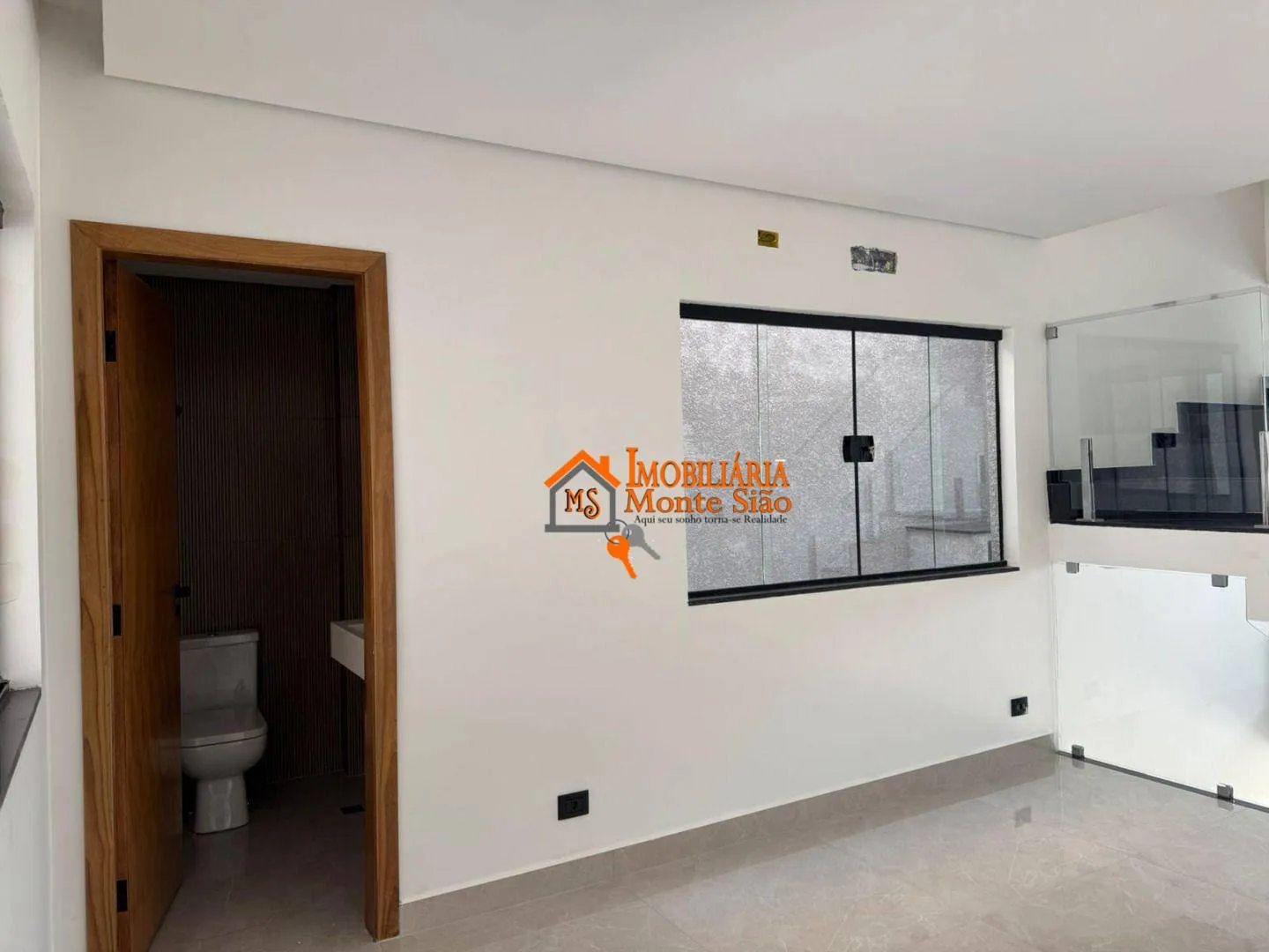Imagem Sobrado com 3 dormitórios à venda, 210 m² por R$ 1.380.000,00 - Jardim Vila Galvão - Guarulhos/SP