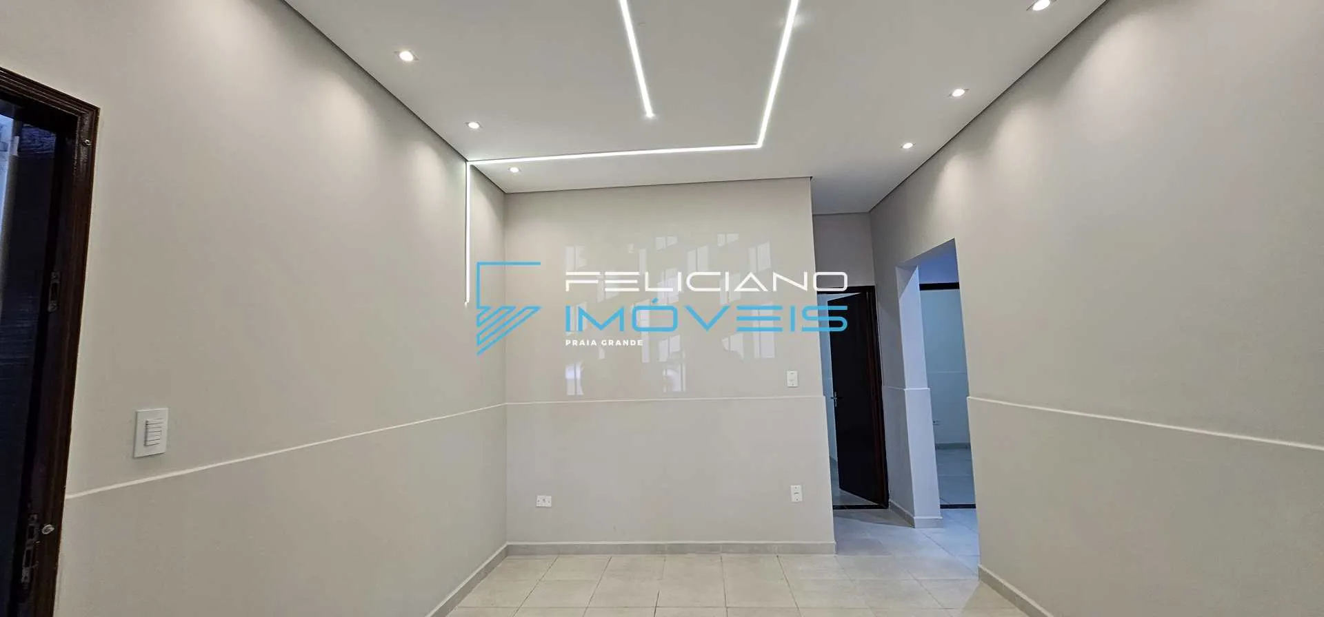 Imagem Casa com 2 quartos, Balneário Maracanã, Praia Grande - R$ 490 mil, Cod: 6716