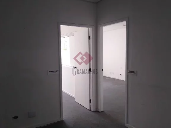 Imagem Galpão/Depósito/Armazém para Alugar, 2684 m² por R$ 55.000/Mês