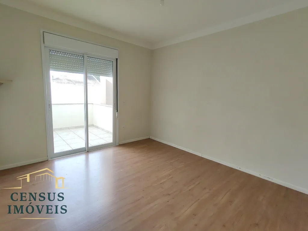 Foto do imóvel: Residência Impecável no Jardim Panorama: 3 Quartos, 2 Suítes, 3 Salas, 4 Banheiros, 4 Vagas de Garagem, 316, 64m² - Vinhedo-SP em Jardim Panorama