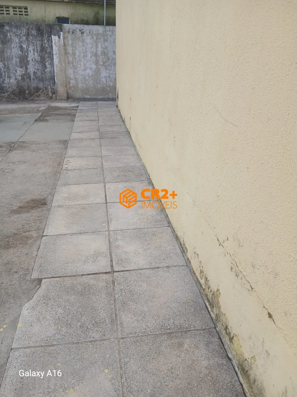 Imagem Vendo apartamento em Candeias, 2 qts. Térreo