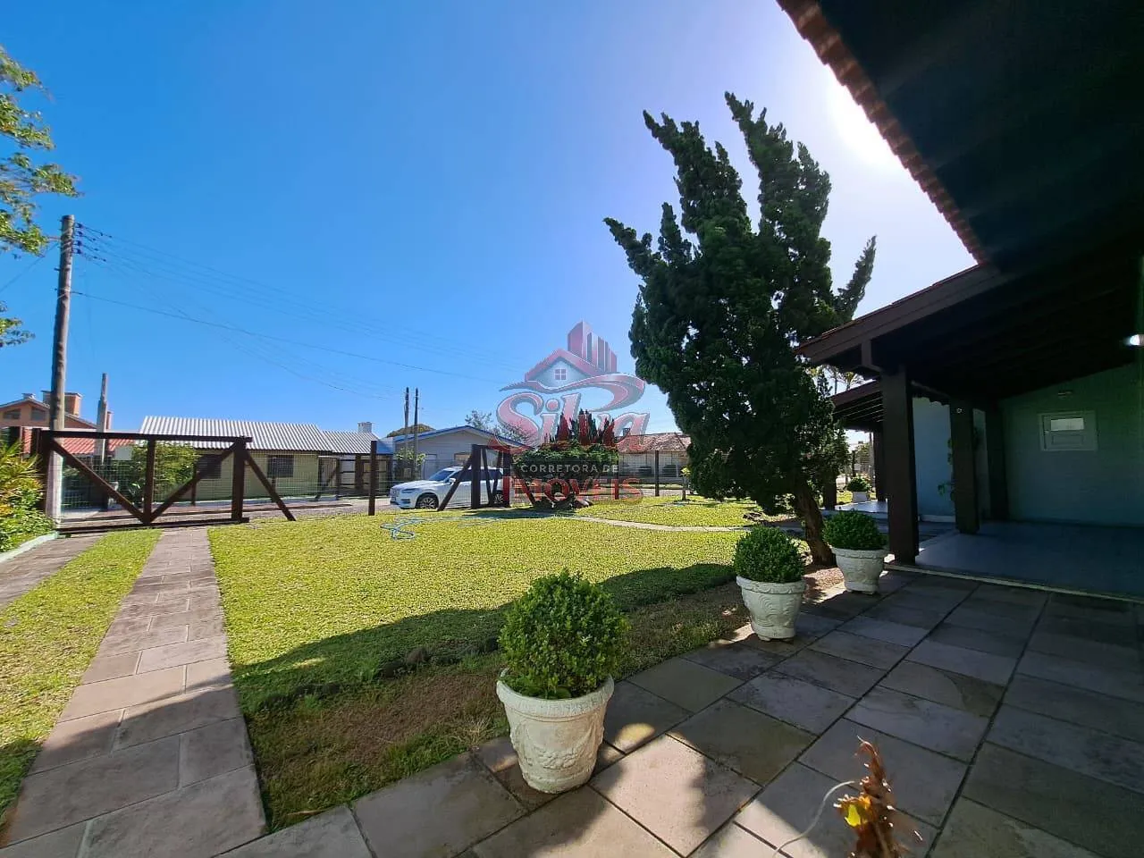 Imagem Casa alto padrão 5 dormitórios com quiosque a 300m do mar