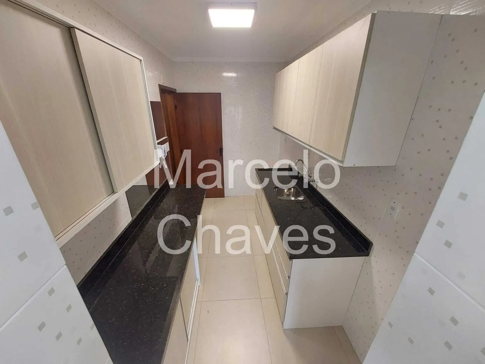 Imagem Cobertura com 2 Quartos à Venda, 134 metros em Higienópolis - Porto Alegre