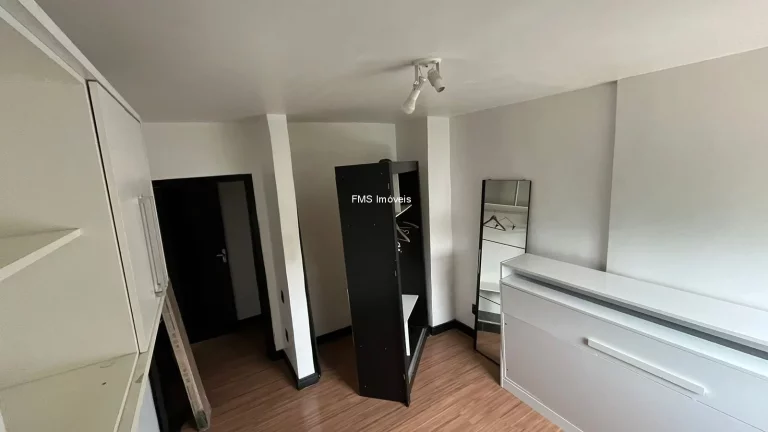 Imagem Apartamento à venda na Aclimação: 2 quartos, 1 suíte, 1 vaga de garagem, 74,18 m² de área em São Paulo-SP