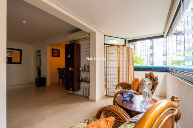 Imagem Apartamento a venda no Brooklin Novo com 3 Quartos, 3 Suítes, 132m²
