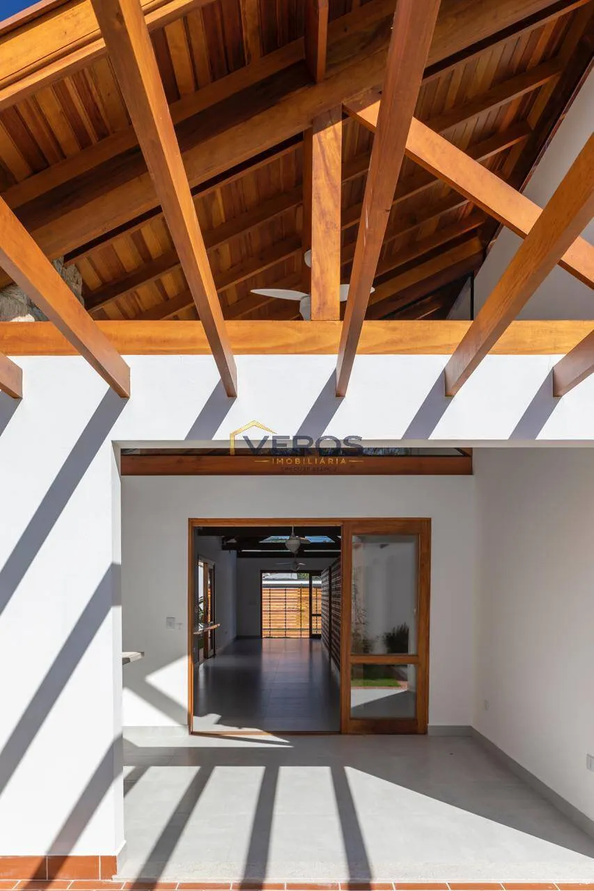 Imagem Casa Térrea Nova e Moderna a venda na Praia Massaguaçu Caraguatatuba