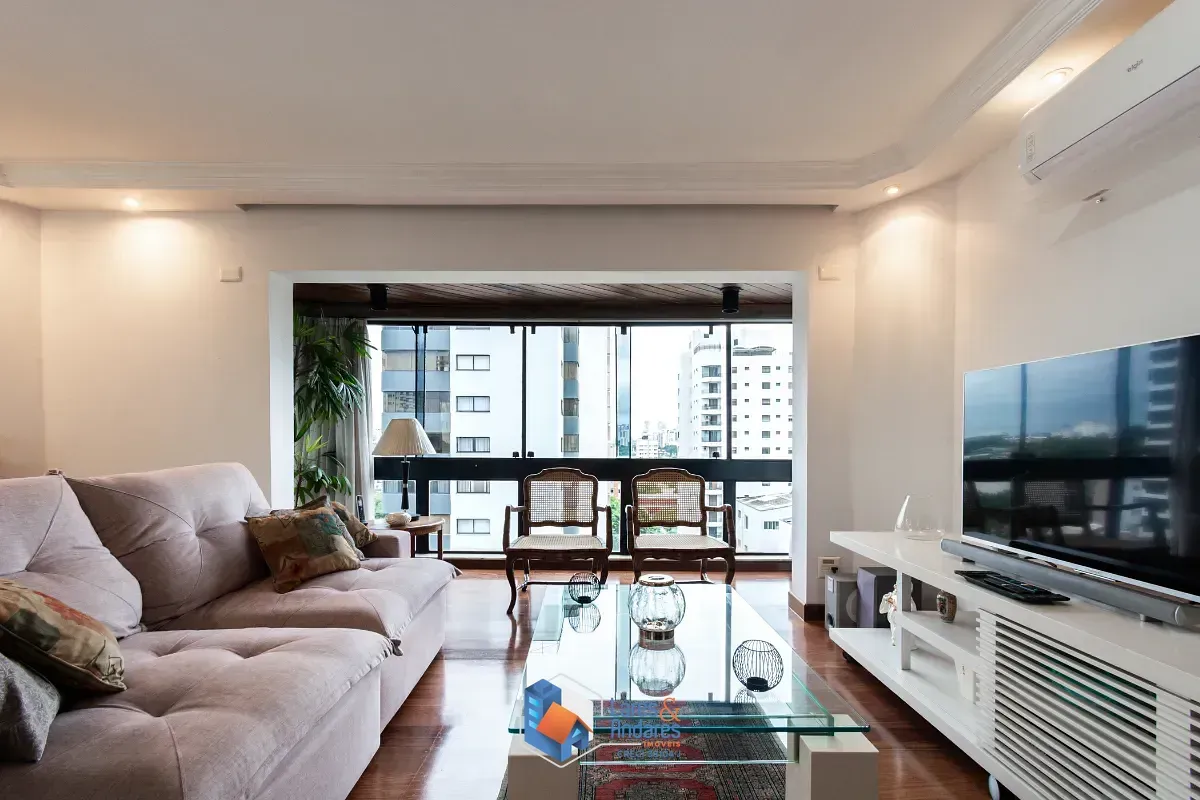 Imagem Apartamento para venda em Moema com 4 quartos, sendo 3 suítes, 164m²