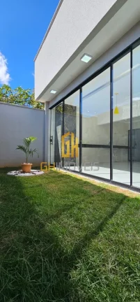 Imagem Casa com 3 quartos no Residencial Solar Central Park, em terreno com 180m² com 116m² de área cons...