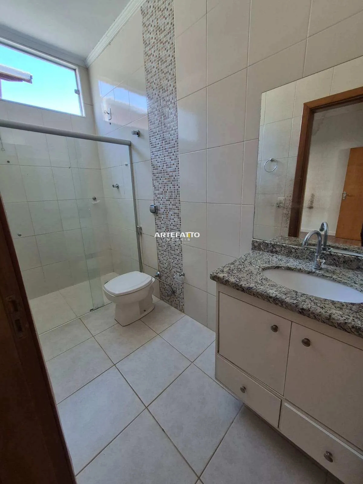 Imagem Casa à venda em Franca, Residencial Dourado, com 3 quartos, 168m2