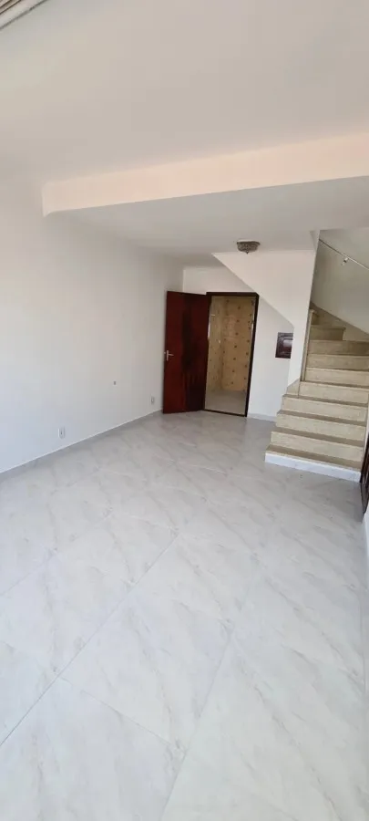Imagem Casa para Venda em São Paulo, Vila Madalena, 3 dormitórios, 1 banheiro, 2 vagas