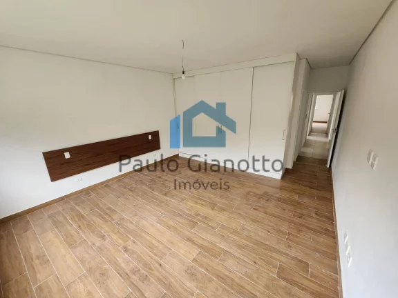 Imagem Casas térreas, 3 suítes, à venda ou locação na Granja Viana