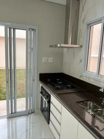 Imagem Casa Térrea de 3 Quartos no Condomínio Flamboyant, Porto Feliz-SP, com Segurança 24 Horas