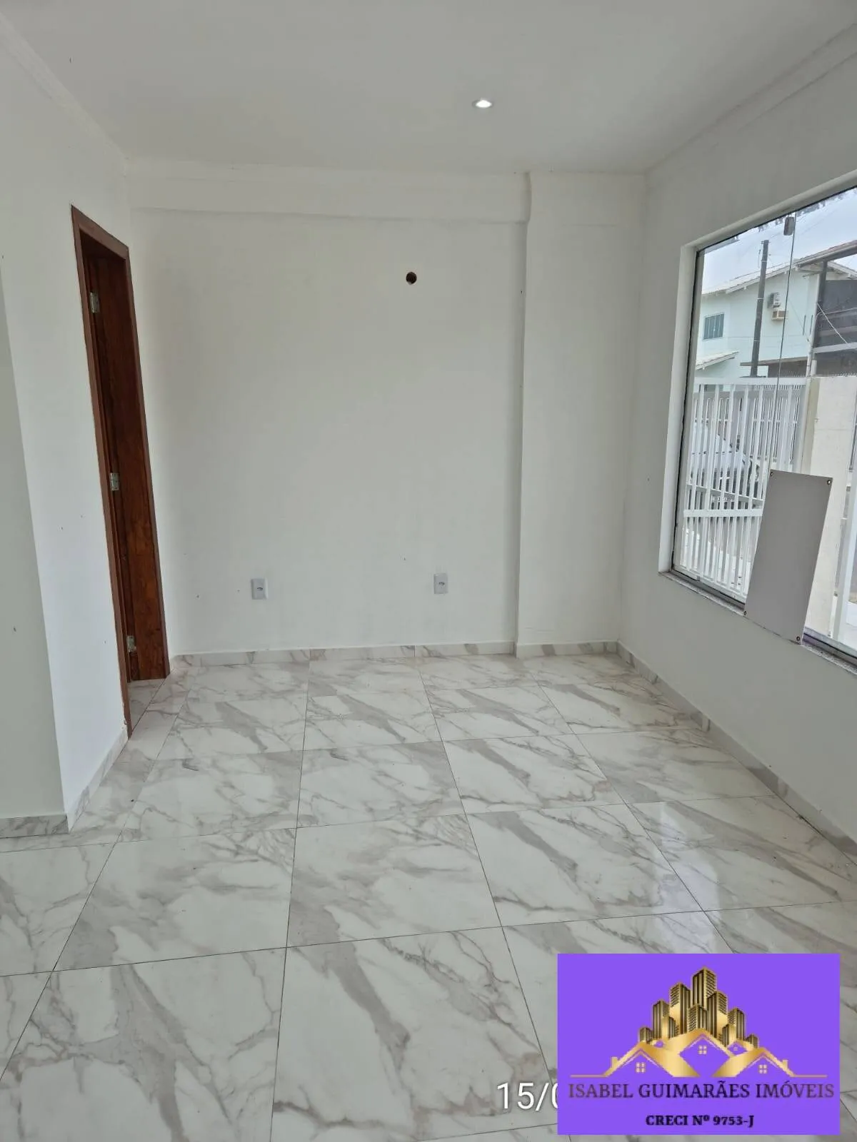 Imagem Alugo Sala Comercial Próxima da Avenida Principal, no Gravatá de Navegantes