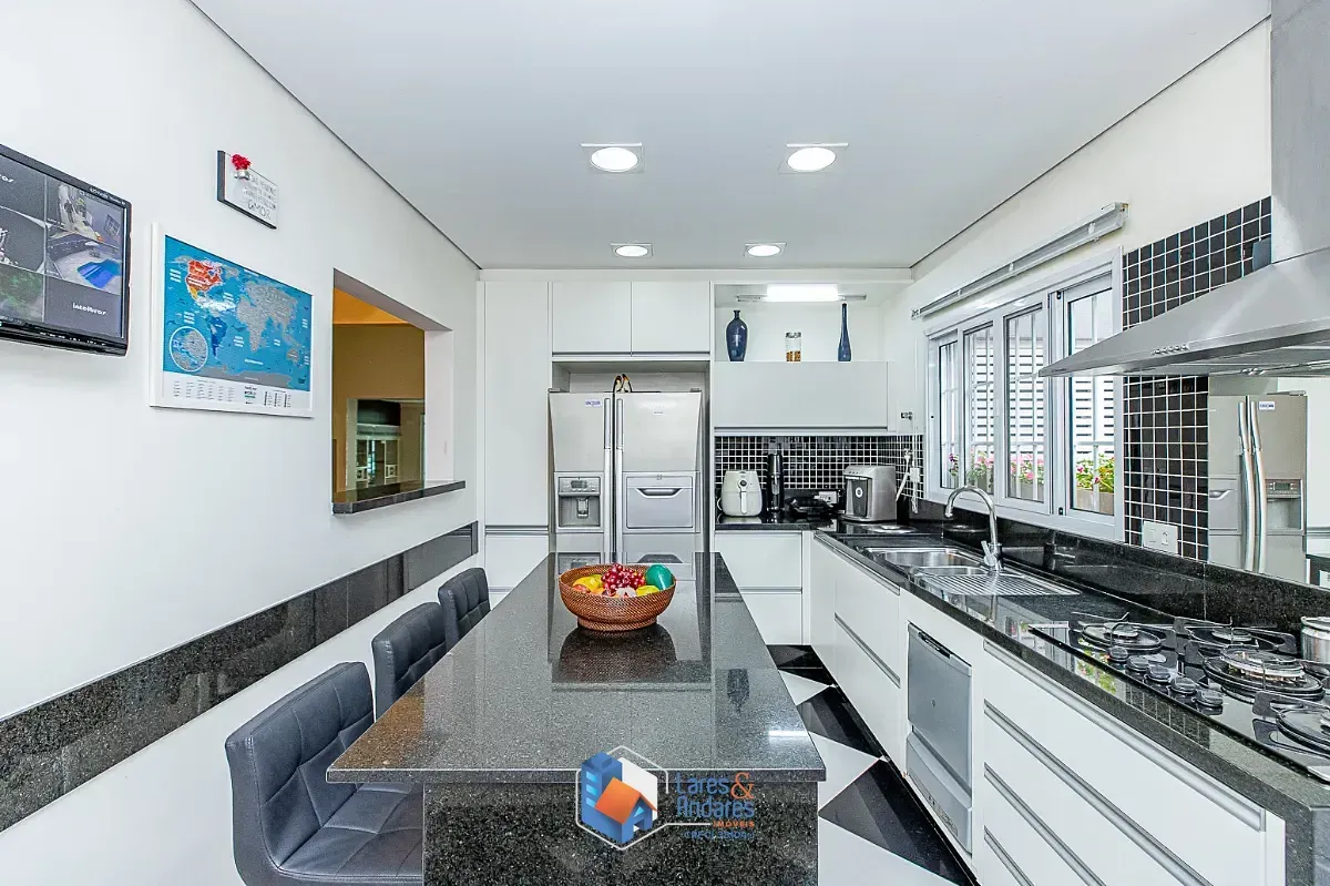 Imagem Casa para venda em Alto da Boa Vista com 4 quartos, sendo 1 suíte, 380m²