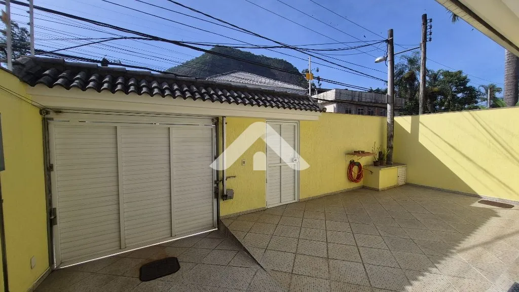 Imagem Casa à venda em Vargem Pequena - 201m², 4 quartos (1 suíte) | Condomínio Paraíso Classe A