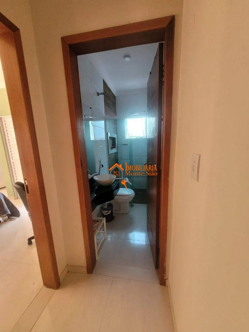 Imagem Sobrado com 3 dormitórios à venda, 150 m² por R$ 950.000,00 - Carmela III - Guarulhos/SP