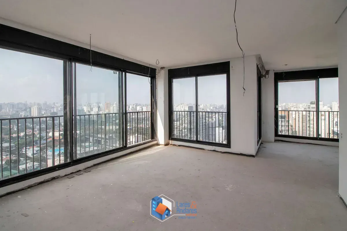 Imagem Cobertura para venda em Moema com 4 quartos, sendo 4 suítes, 688m²