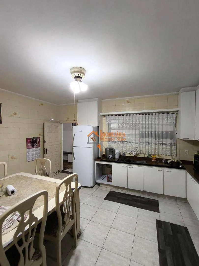 Imagem Sobrado com 3 dormitórios à venda, 171 m² por R$ 849.000,00 - Jardim Santa Mena - Guarulhos/SP