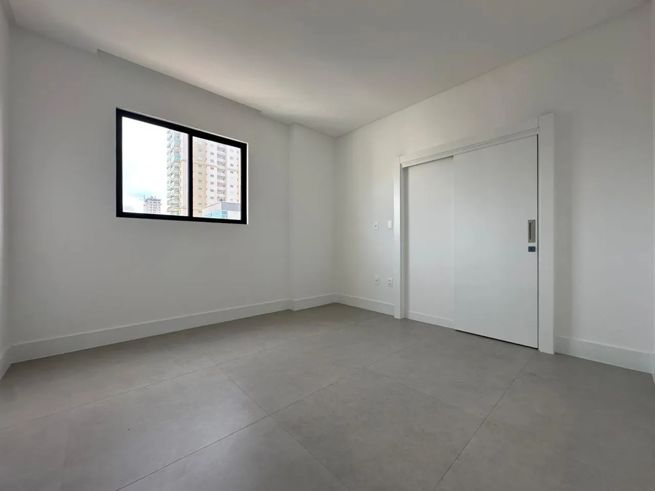 Imagem Apartamento à venda com 177m2 por R$ 3.250.000,00