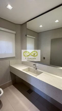 Imagem Linda casa com 4 quartos, sendo 4 suítes, 2 vagas de garagem e 396,06 m2 de área total disponível para venda!