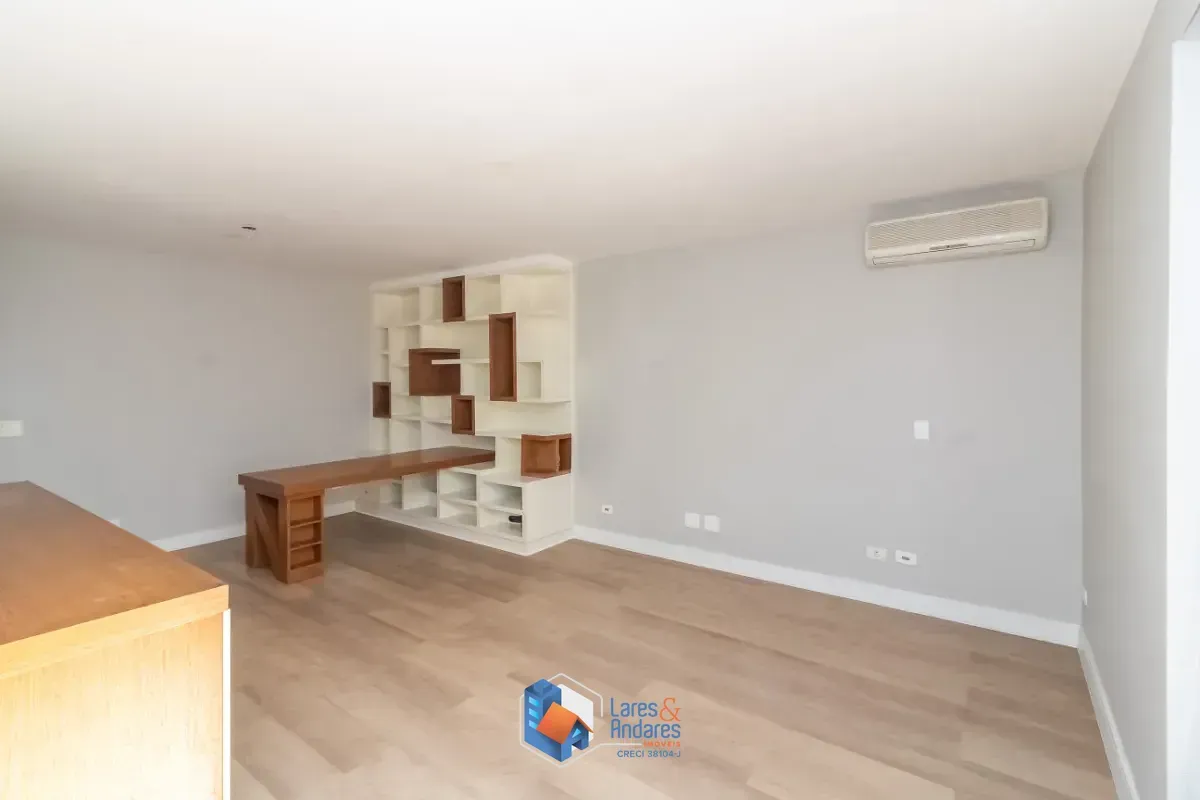 Imagem Triplex para venda em Itaim Bibi com 1 quarto, sendo 1 suíte, 90m²