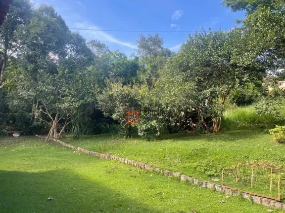 Imagem Chácara com 2 dormitórios à venda, 5000 m² por R$ 580.000,00 - Salto Do Meio - Extrema/MG