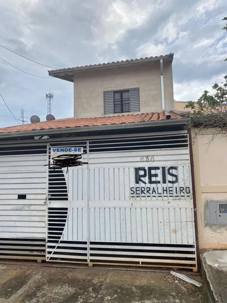 Foto do imóvel Casa à venda 3 Quartos, 2 Vagas, 250M², Residencial Mombaça, Pindamonhangaba - SP