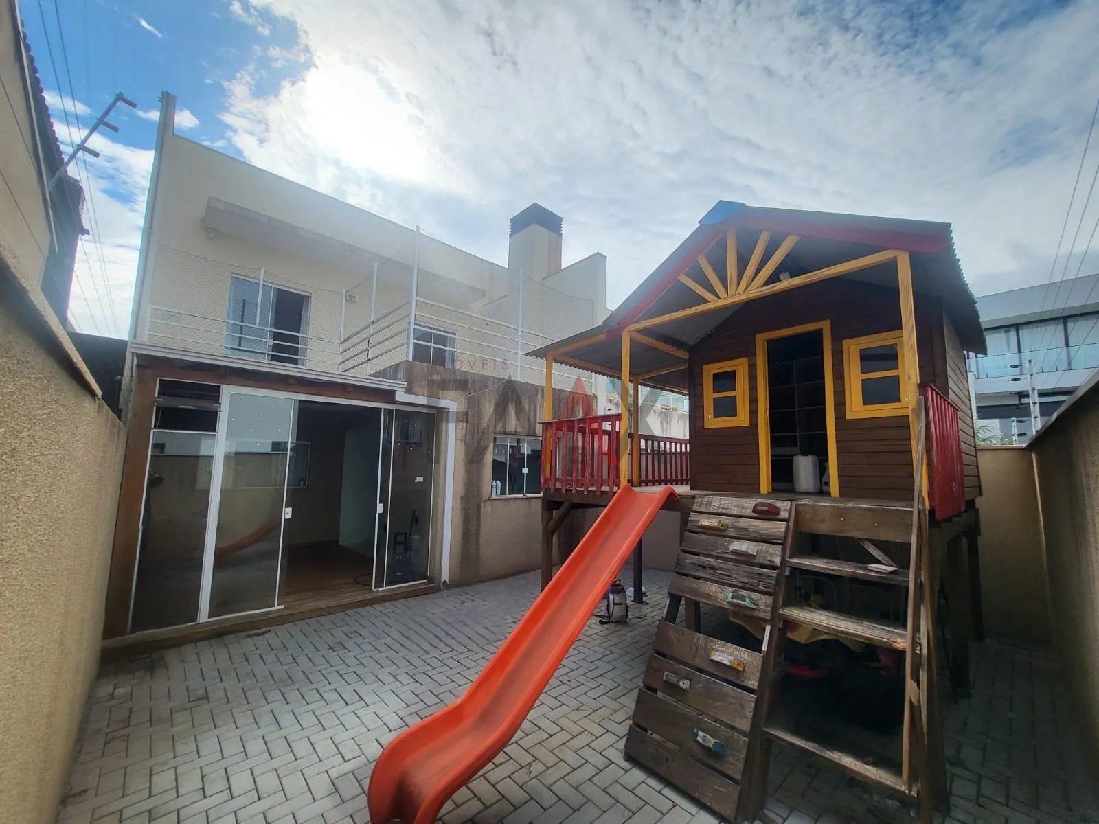 Imagem Sobrado com 3 dormitórios à venda,173.00 m², Alto da XV, GUARAPUAVA - PR