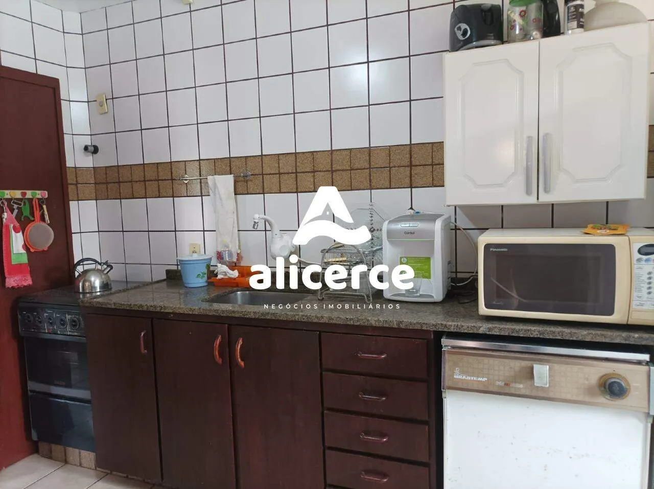 Imagem Casa à venda l 4 quartos, 1 suíte l 286m² l Tapera - Florianópolis/SC