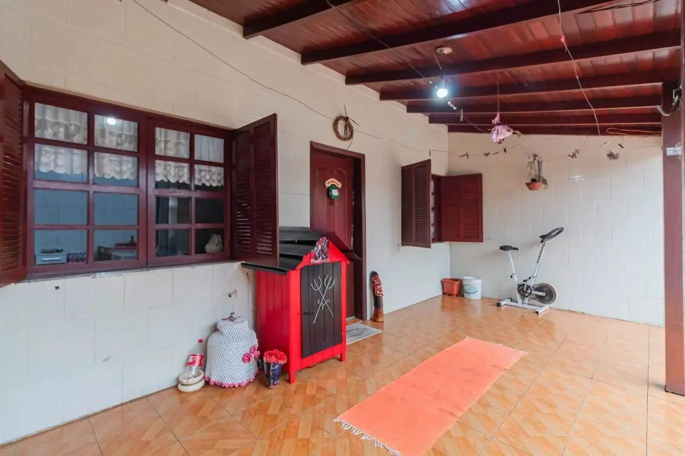 Imagem Casa com 2 dormitórios no bairro Sarandi, Porto Alegre