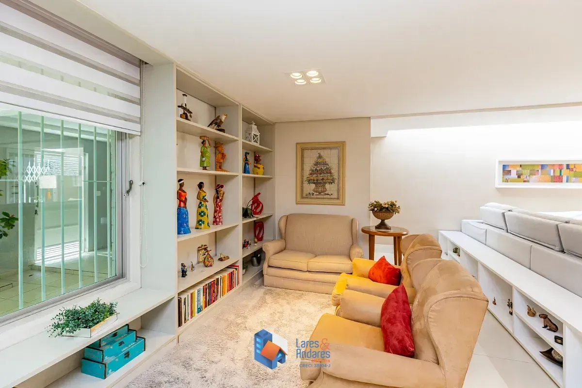 Imagem Casa para venda em Vila Anhangüera com 4 quartos, sendo 2 suítes, 167m²