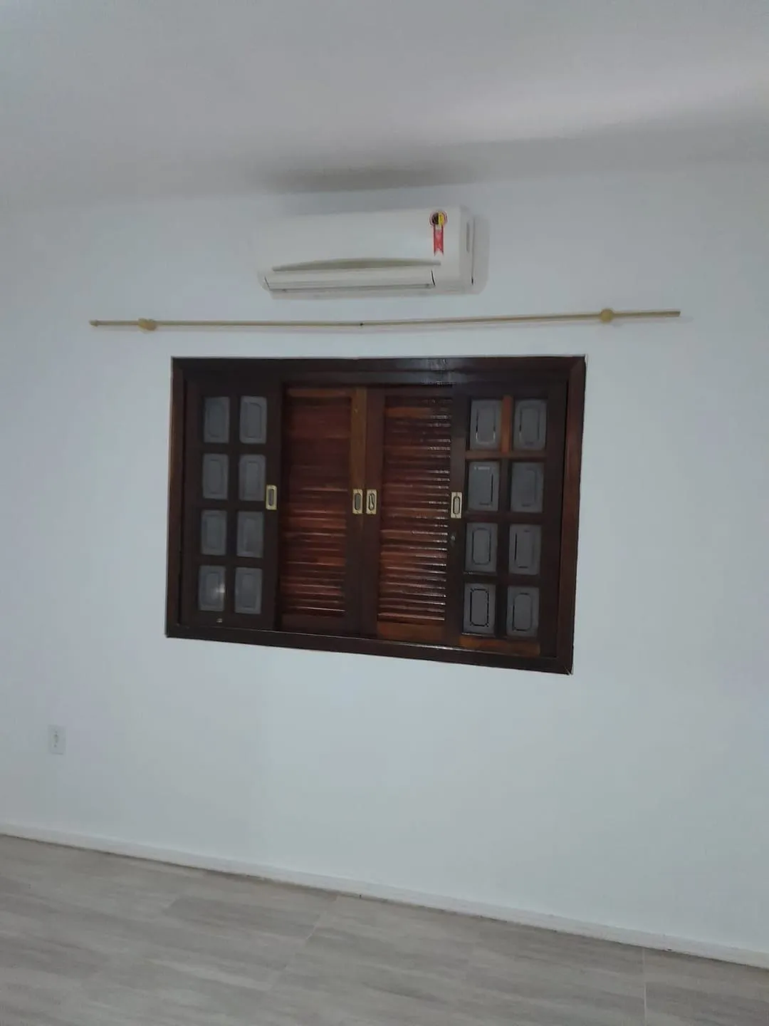 Imagem Casa à venda, Residencial e Comercial Vila Verde, Pindamonhangaba, SP