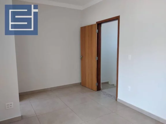 Imagem Casa com 4 dormitórios à venda por R$ 750.000,00 - Centro - Socorro/SP
