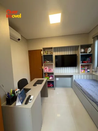 Imagem Imperdível casa em condomínio na Vila do Golf, Ribeirão Preto-SP: 4 quartos, 4 suítes, 2 salas, 6 banheiros, 4 vagas, 188m²!