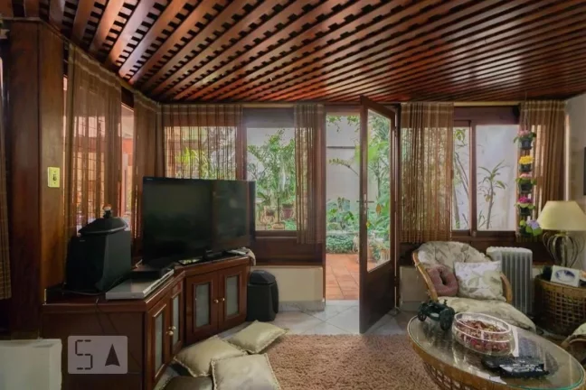Imagem Vende-se lindo e espaçoso sobrado no Planalto Paulista para uso comercial ou residencial!!
