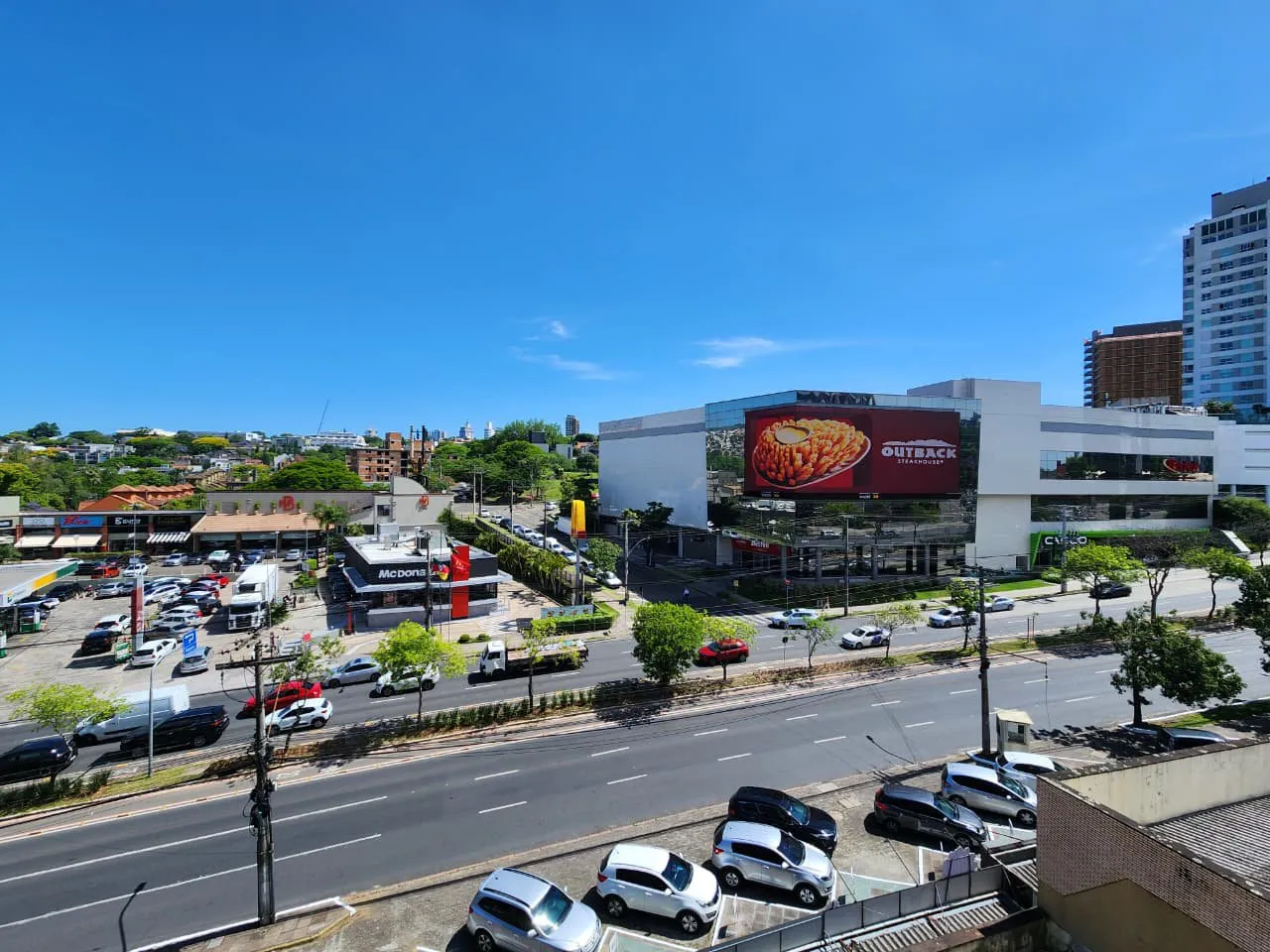 Imagem EXCELENTE APARTAMENTO À VENDA NA AV. NILO PEÇANHA EM PORTO ALEGRE - ÓTIMA LOCALIZAÇÃO!