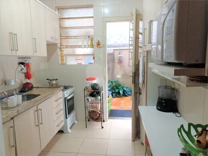 Imagem Apartamento a venda no Bairro Menino Deus / 3 Dormitórios