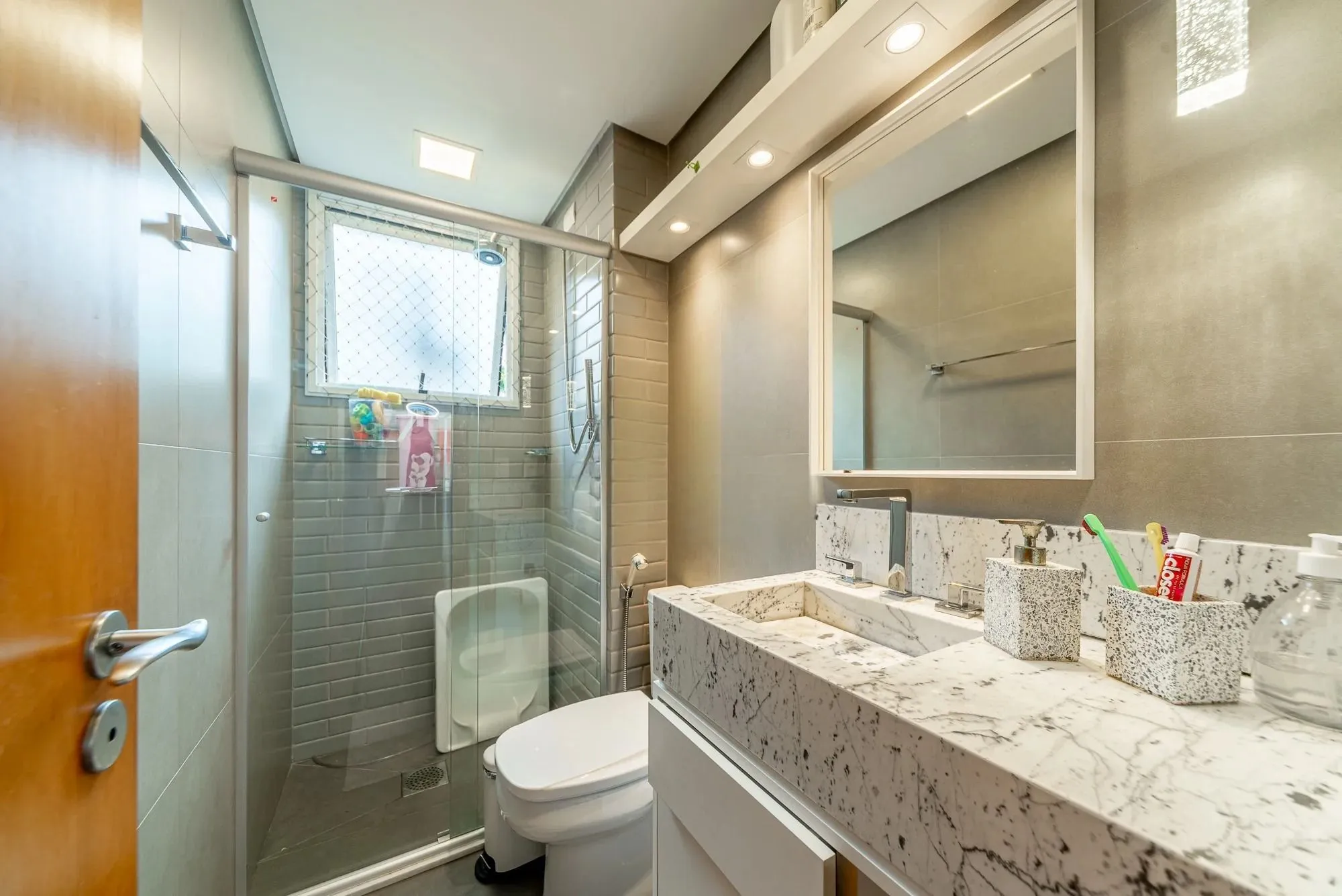 Imagem Apartamento Garden com 136m² e 3 dormitórios, 1 suíte, 2 vagas
