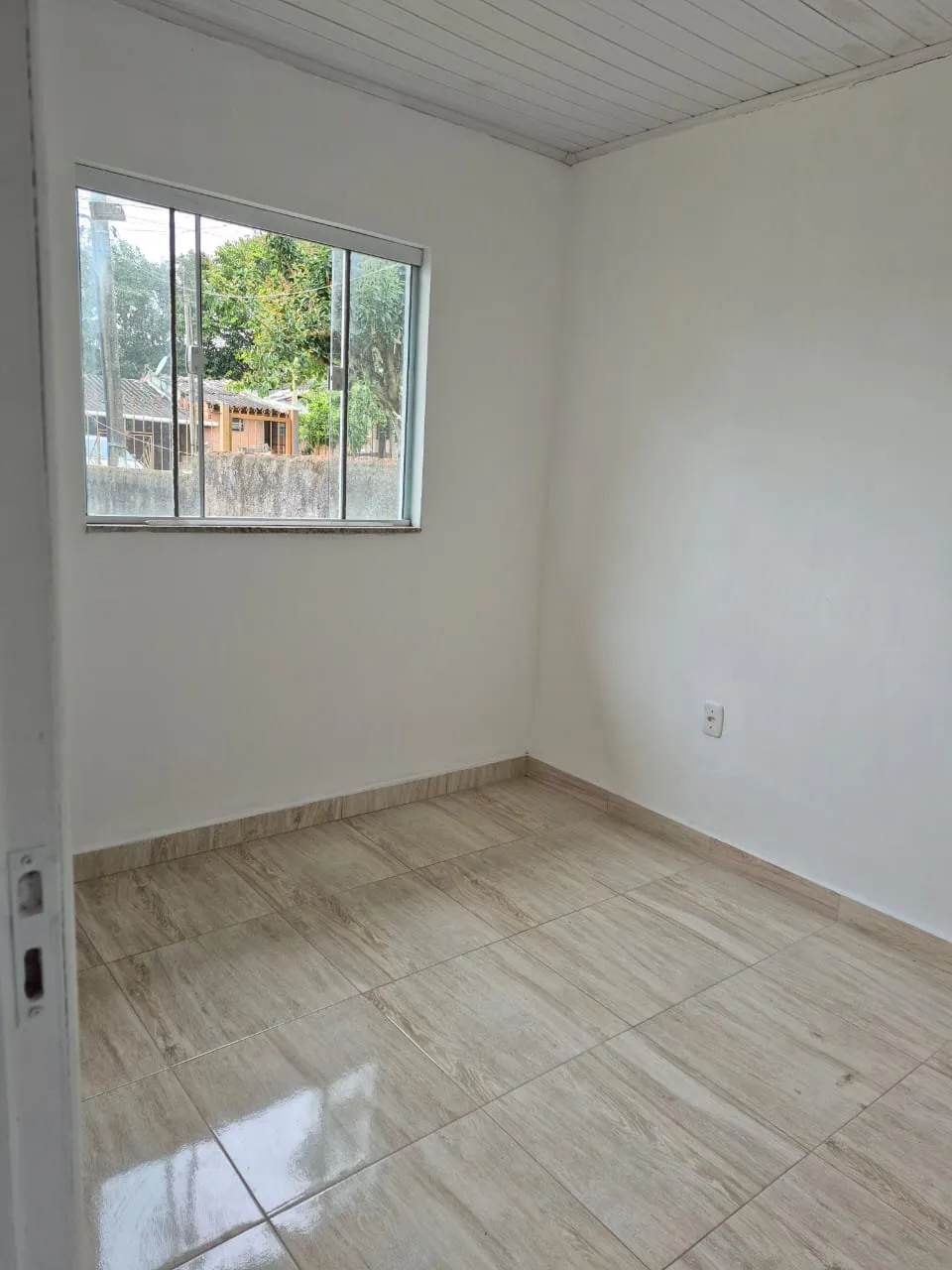Imagem Casa de 44m a venda no bairro Estalagem em Viamão