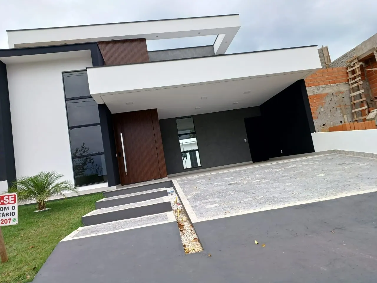 Imagem "Casa dos Sonhos no Condomínio Residencial Le France"