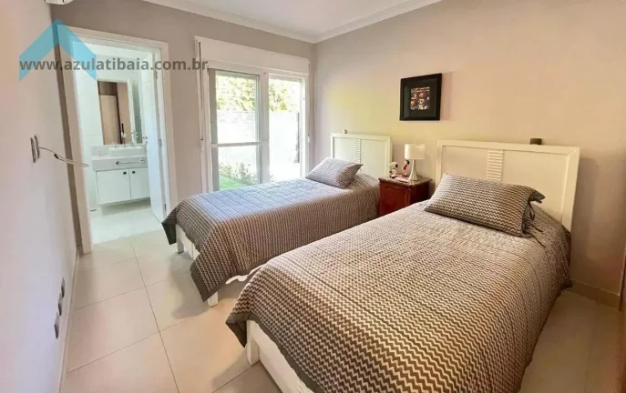 Imagem Casa de Alto Padrão no Condomínio Flamboyant, Atibaia