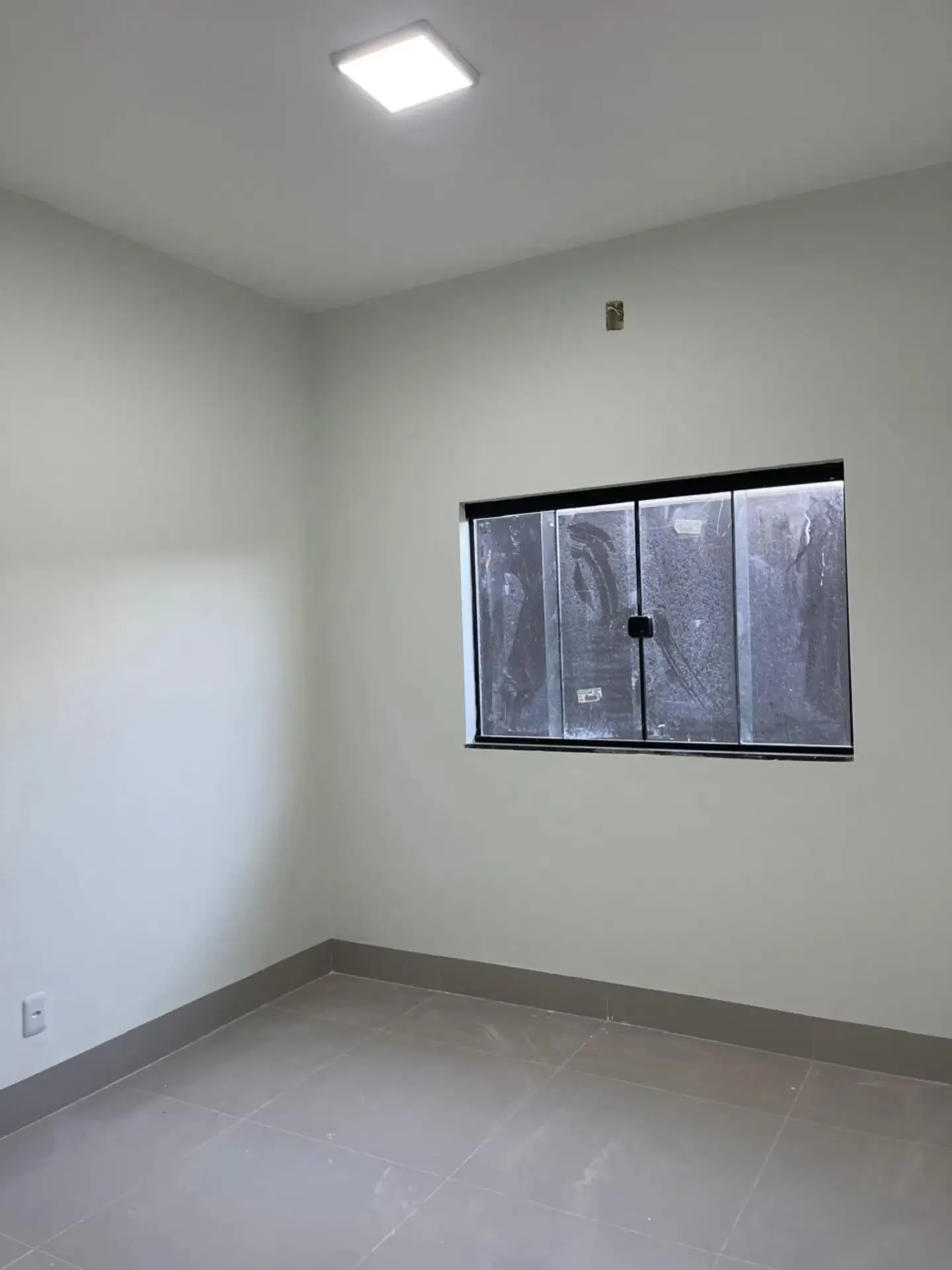 Imagem Casa 2/4 C Suite + Area Gormet No Jardim Miramar