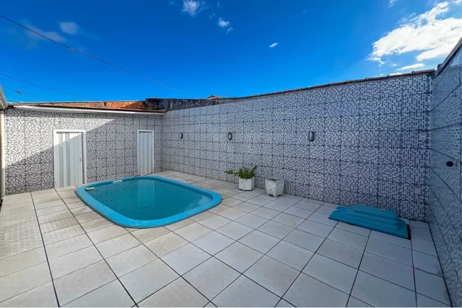 Imagem Casa para venda no bairro Guajuviras em Canoas