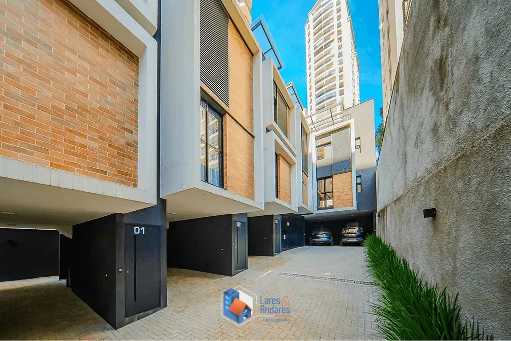 Imagem Casa em Condomínio à venda 2 Quartos 1 Suite 2 Vagas 170M² Higienópolis São Paulo - SP