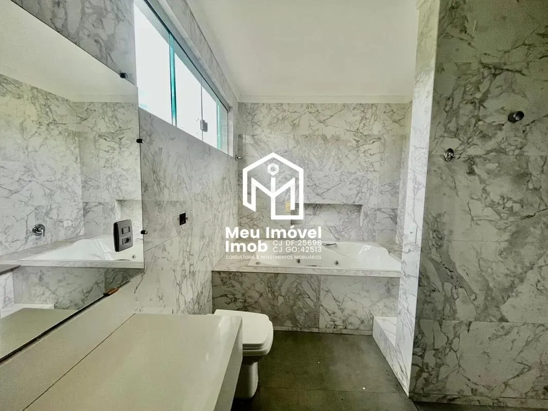 Imagem Casa 4 Quartos 2 Suítes 20 Vagas 3.718m²