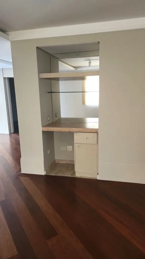 Imagem Apartamento em perdizes com 4 Suítes e 3 Vagas de Garagem. Edifício com Portaria 24hs