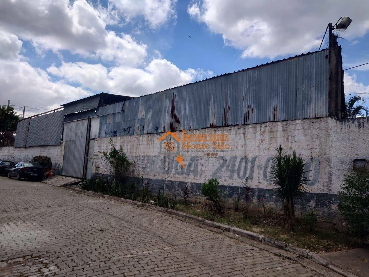 Imagem Galpão para alugar, 80 m² por R$ 2.700,00/mês - Taboão - Guarulhos/SP