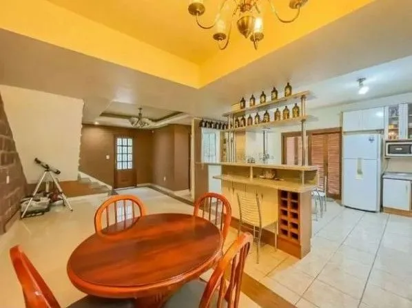 Imagem Casa com 3 quartos à venda na, Vila Assunção, Porto Alegre