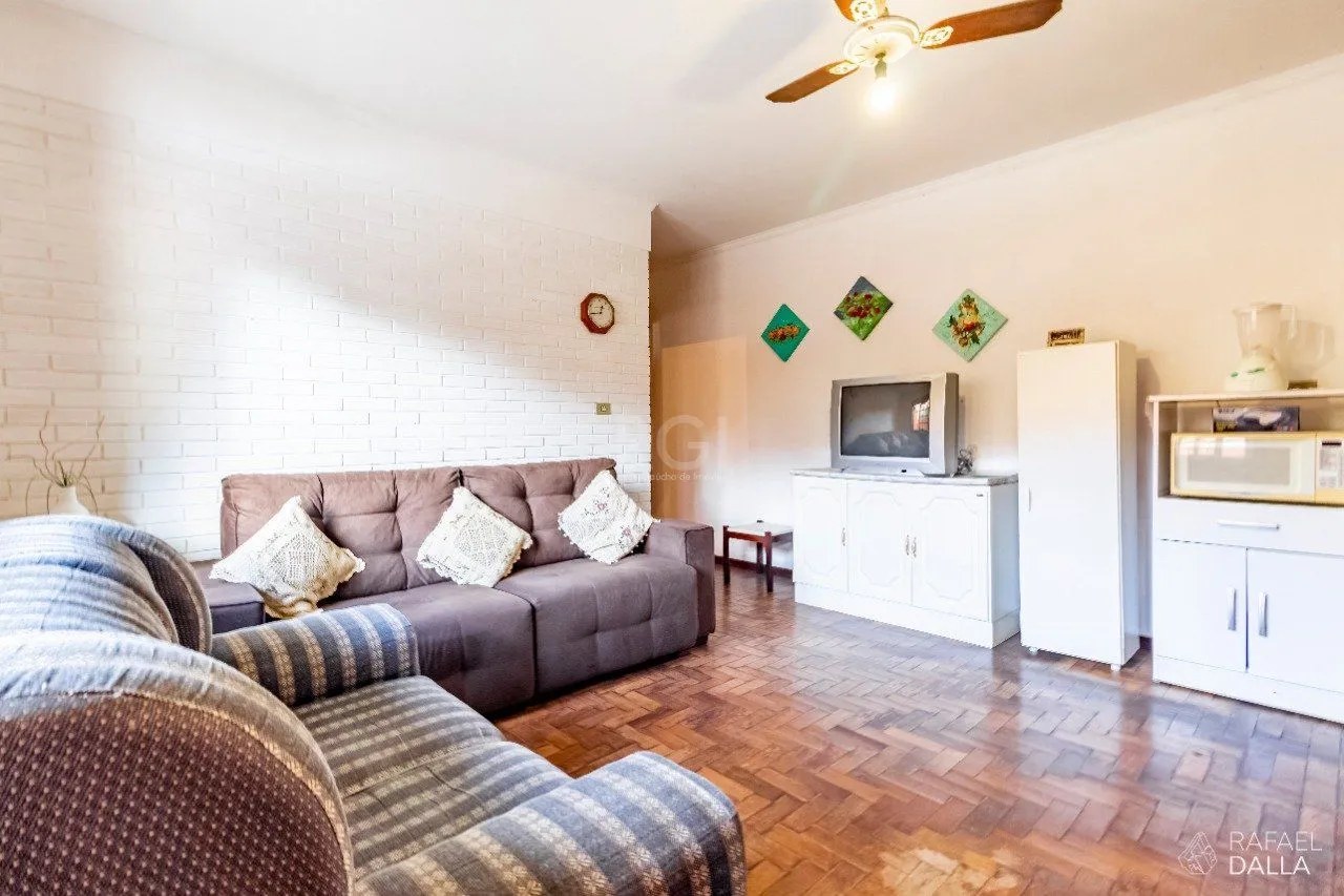Imagem Casa para Venda - 574m², 3 dormitórios, sendo 2 suites, 8 vagas - Jardim Planalto