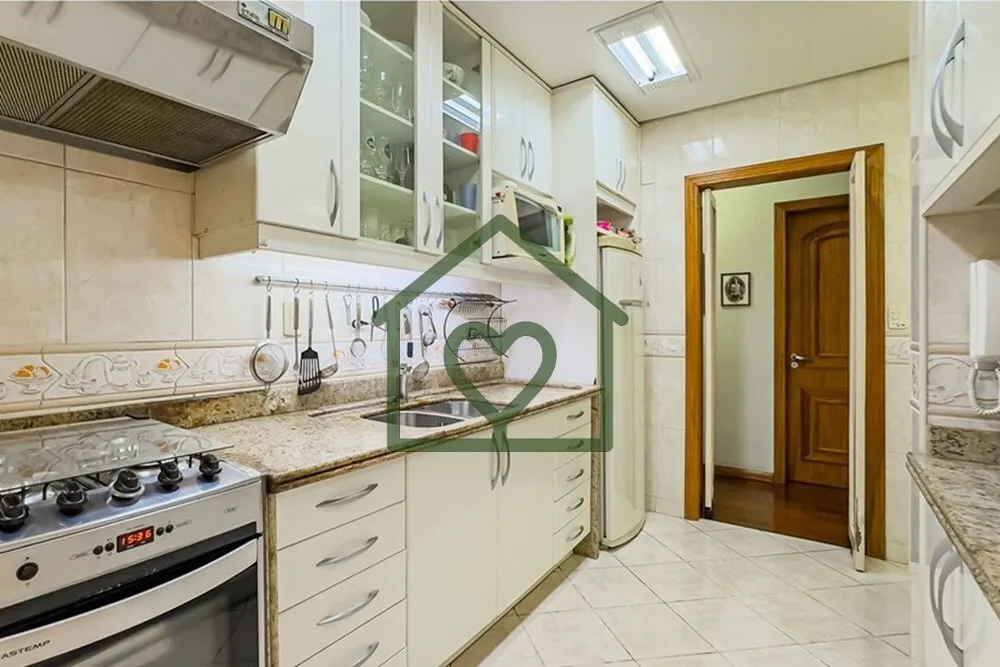Imagem Descubra esta encantadora casa mobiliada à venda no Bairro Santa Maria Goretti, na Zona Norte de Po...